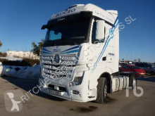 Tahač Mercedes Actros