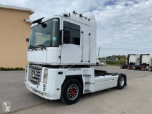 Tratores Renault Magnum 460 DXI usado