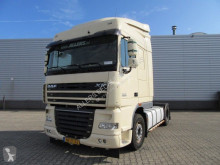 Тягач DAF XF105 б/у