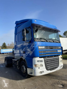 Tratores DAF XF105 460 usado
