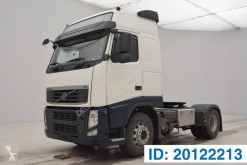 Trekker Volvo FH13 tweedehands gevaarlijke stoffen / vervoer gevaarlijke stoffen