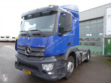Tahač Mercedes LS