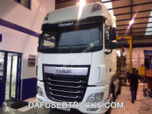 Cabeza tractora DAF XF 460 usada