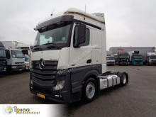 Tracteur Mercedes Actros 1842