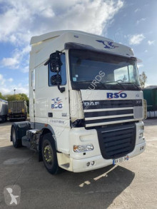 Tracteur DAF XF105 460