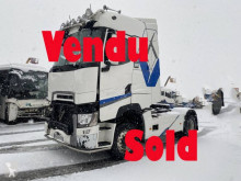 Cabeza tractora Renault T520 HIGH COMFORT accidentada