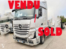 Tracteur Mercedes Actros 1845 accidenté