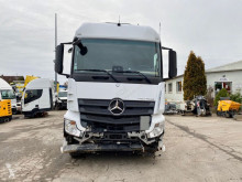 Ciągnik siodłowy Mercedes Actros 1843 powypadkowy