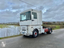 Trattore Renault AE 390