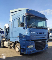 Cabeza tractora DAF XF105 460 usada