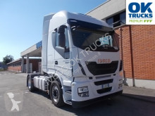 Cabeza tractora Iveco Stralis AS440S46T/P productos peligrosos / ADR usada