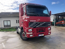 Traktor Volvo FH12 420