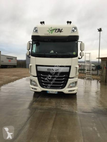 Cabeza tractora DAF XF 106