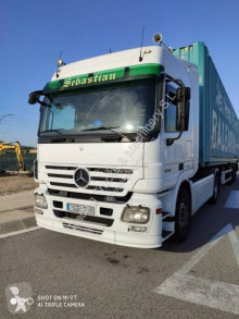 Cabeza tractora Mercedes Actros 1846 usada