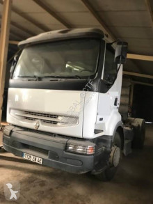 Tracteur Renault Kerax 420