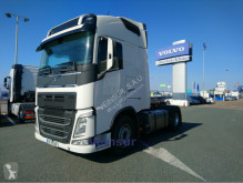 Volvo tractor unit FH 4