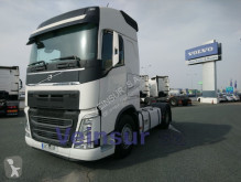 Volvo tractor unit FH 4