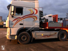 DAF tractor unit XF105 460