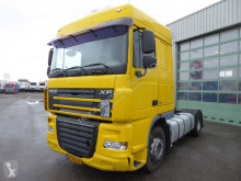 DAF tractor unit XF105