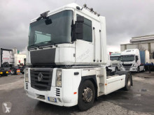 Trattore Renault Magnum usato