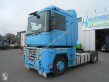Renault Magnum 460 tractor unit used