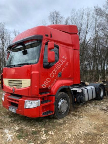 Tracteur Renault Premium 460 EEV