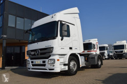 Cabeza tractora Mercedes Actros 1844