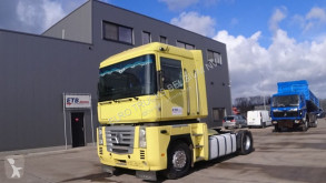 Cabeza tractora Renault Magnum AE 440
