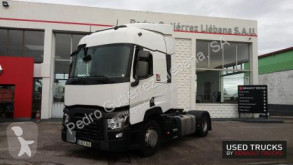 Влекач Renault Trucks T