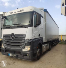 Cabeza tractora Mercedes Actros 1845 usada