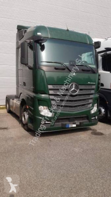 Cabeza tractora Mercedes Actros 1845 usada