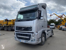 Tracteur Volvo FH 460 accidenté