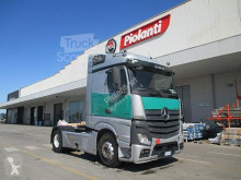 Mercedes Benz tractor unit used