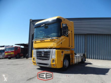 Tracteur Renault AE 480