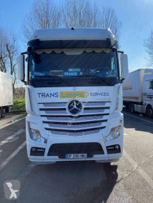 Tracteur Mercedes Actros 1845