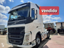 Cap tractor Volvo FH13 500