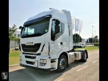 Cabeza tractora Iveco