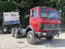 Mercedes veszélyes termékek/a Veszélyes Áruk Nemzetközi Közúti Szállításáról szóló Európai Megállapodás nyergesvontató SK 2629