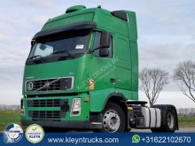 Ťahač Volvo FH13