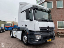 Ťahač Mercedes Actros