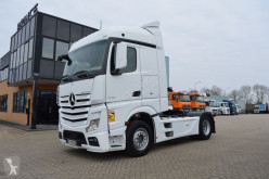 Ťahač Mercedes Actros 1845