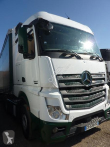 Cabeza tractora Mercedes Actros 1845
