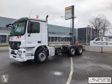 Ťahač Mercedes Actros 2532
