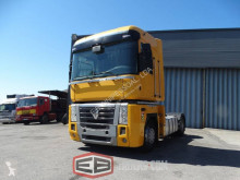 Cabeza tractora Renault AE 480