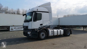 Tractor unit Mercedes-Benz Actros 1943