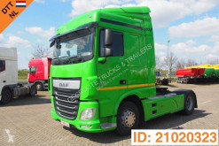 Cabeza tractora DAF XF105 usada