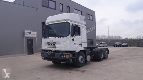 Traktor MAN 26.414