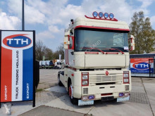 Cabeza tractora Renault Magnum