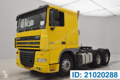 Cabeza tractora DAF XF105 usada