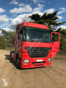 Ciągnik siodłowy Mercedes Actros 1841 używany